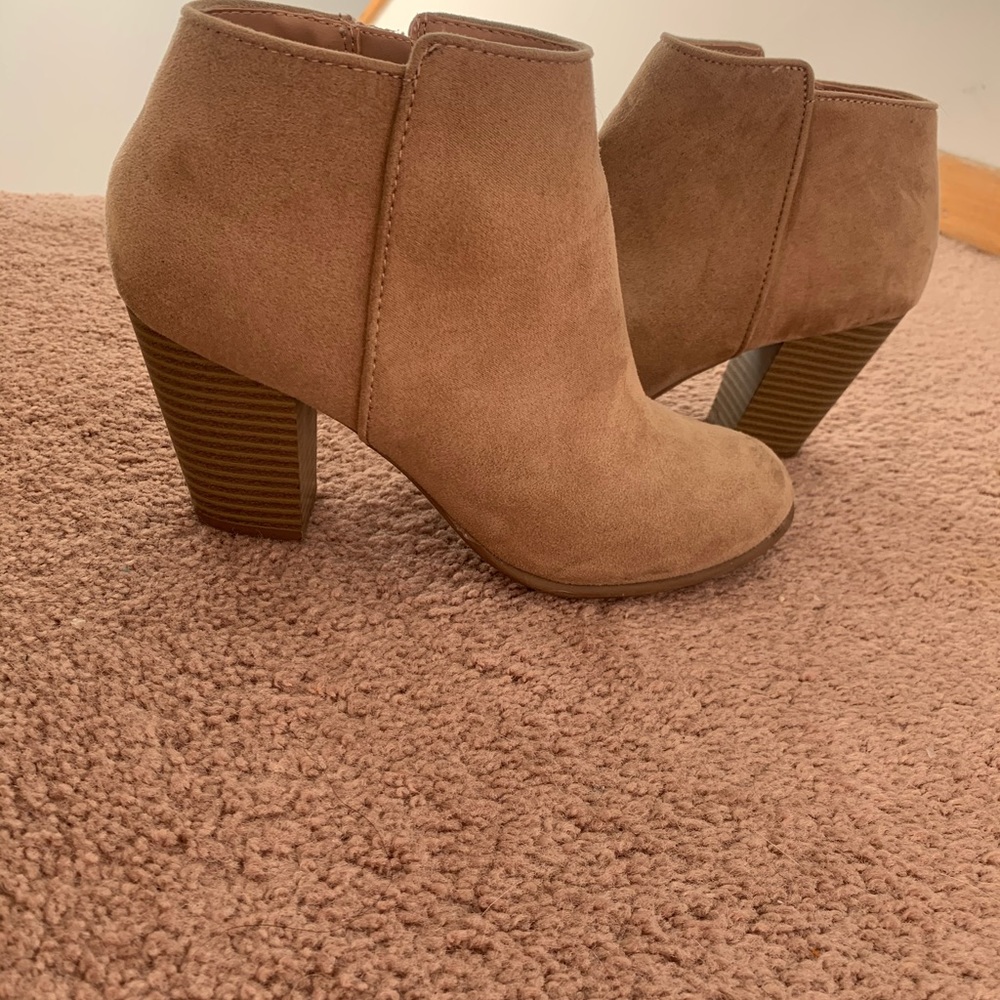 Old Navy booties